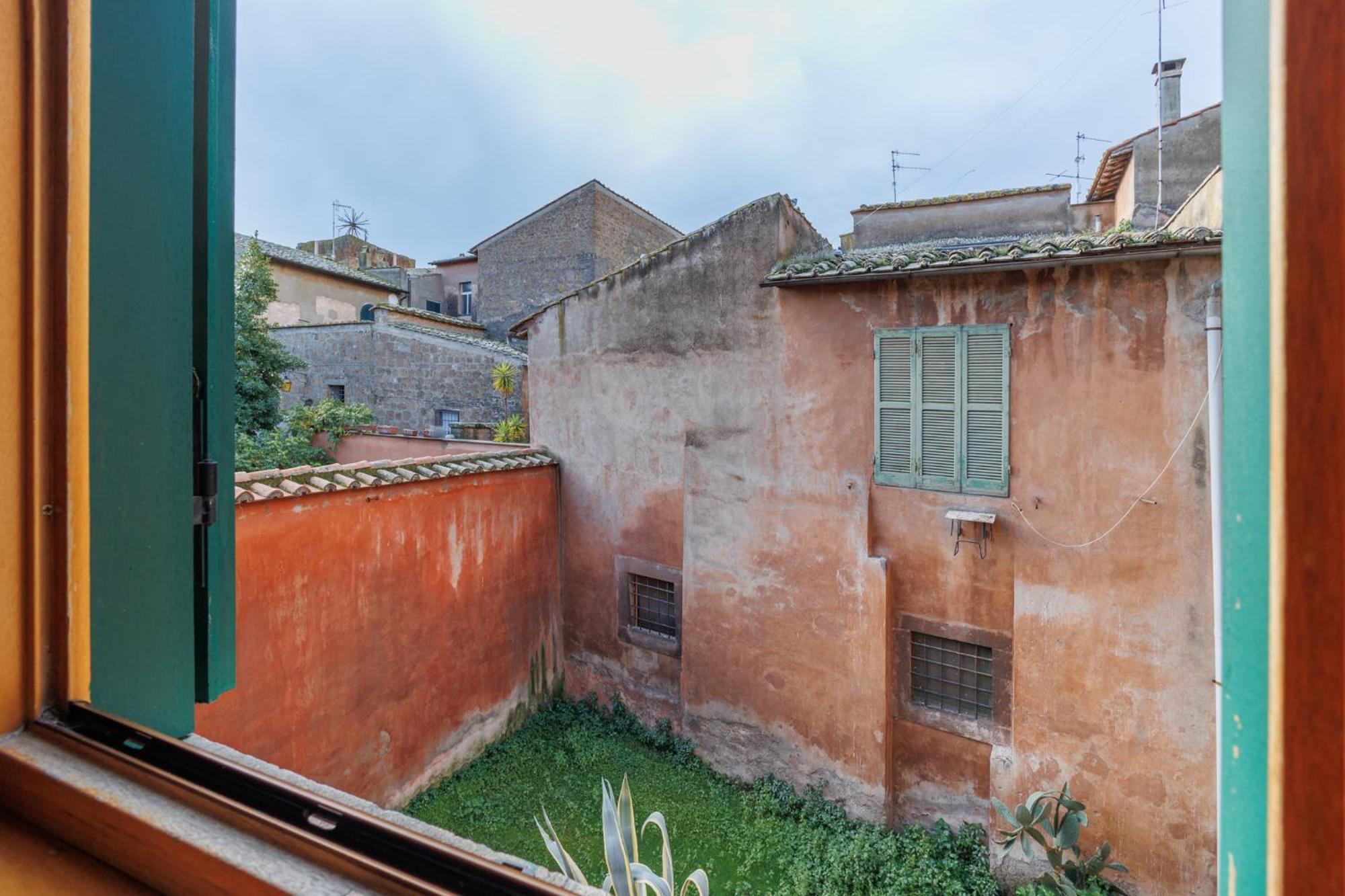 Bed and Breakfast La Torretta Tuscania Exterior foto