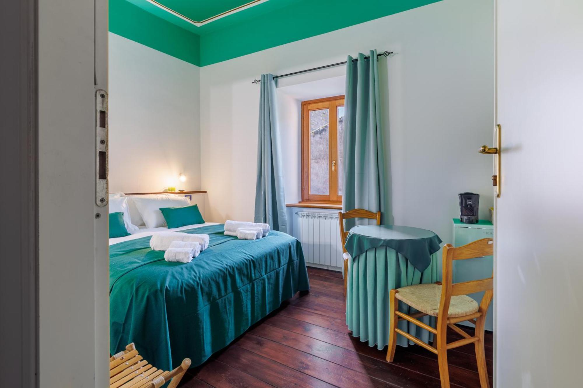 Bed and Breakfast La Torretta Tuscania Exterior foto